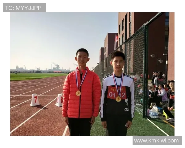 足球球星卡通形象精彩展示:个性化插画勾画明星球员独特风采