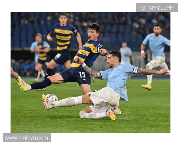 足球头球技艺:球星们如何运用头球突破防线与改变比赛走势