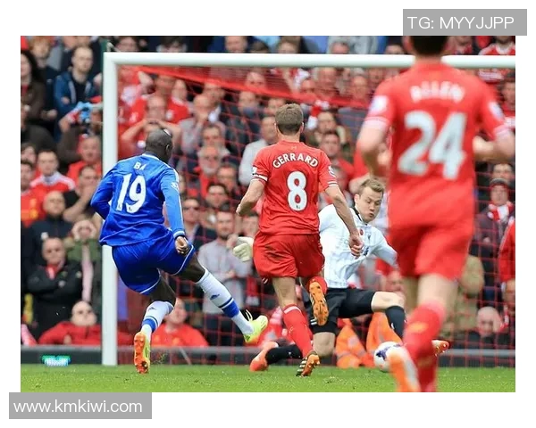 遭遇断腿伤痛的足球明星们如何逆境崛起重返赛场的励志故事